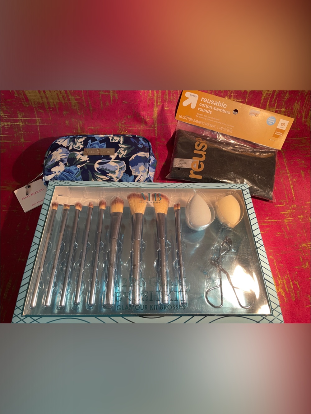 Makeup Brush Set with Floral Makeup Bag and Sponges
